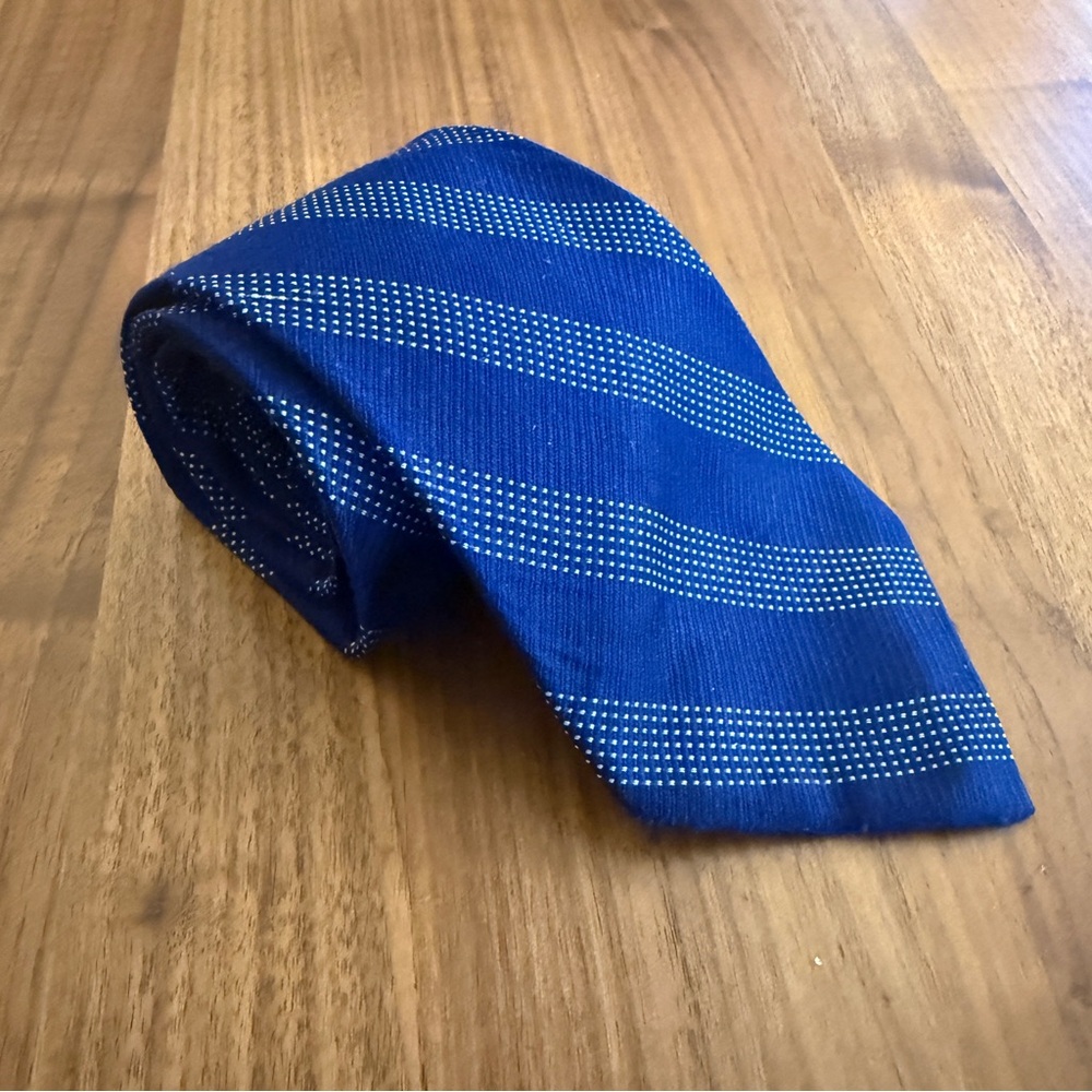 Nautica Blue Striped 100% Silk Men's Tie